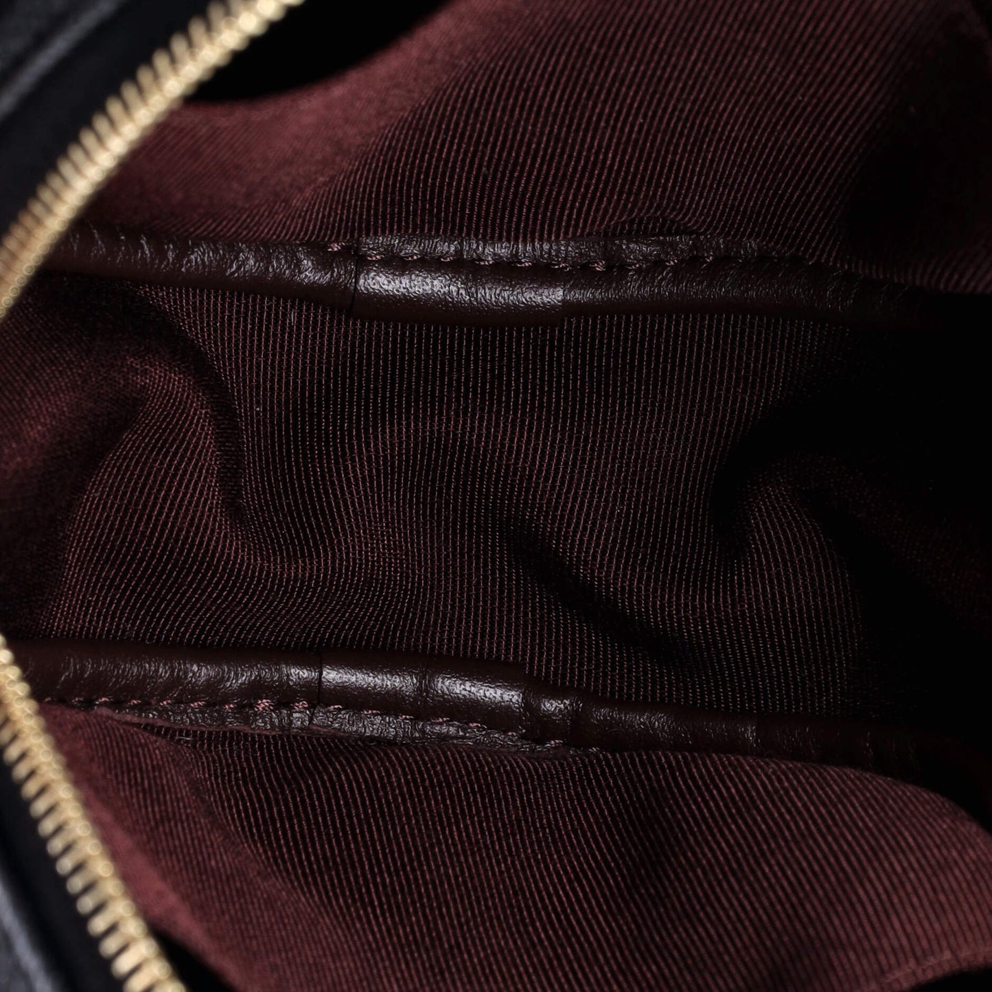 シャネル ラウンドクラッチ チェーン付き キルティング キャビア ミニ