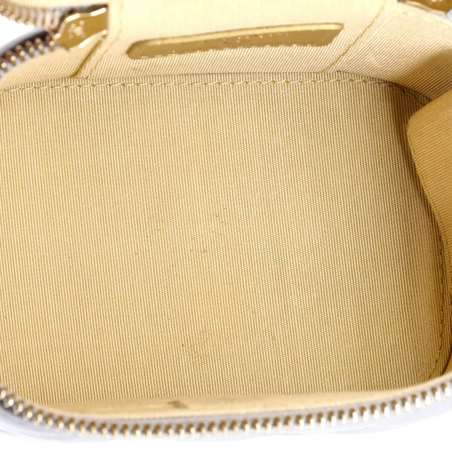 シャネル パール クラッシュ バニティケース チェーン付き キルティング ラムスキン ミニ