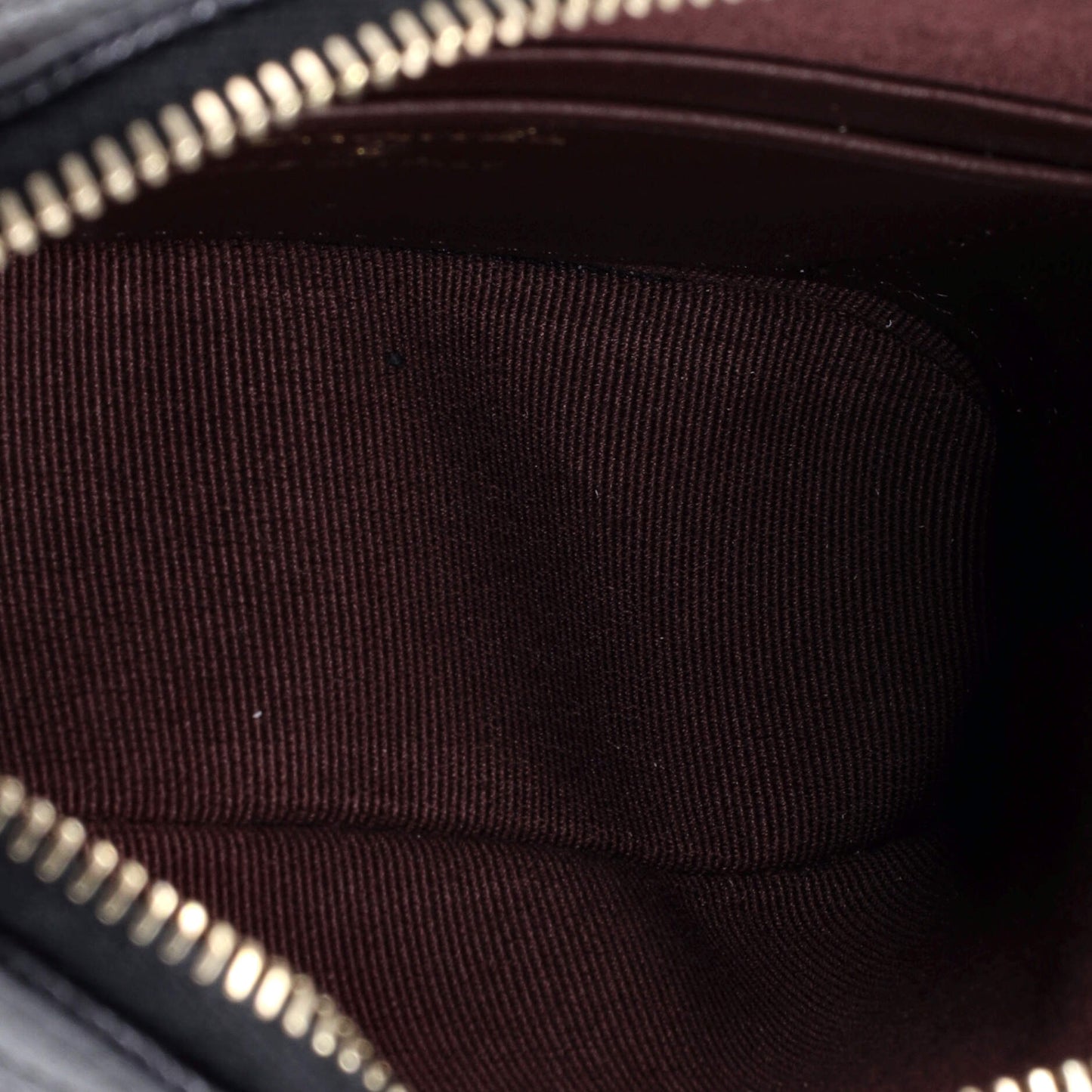 シャネル CC ドーム ジップ クラッチ チェーン付き キルティング キャビア ミニ