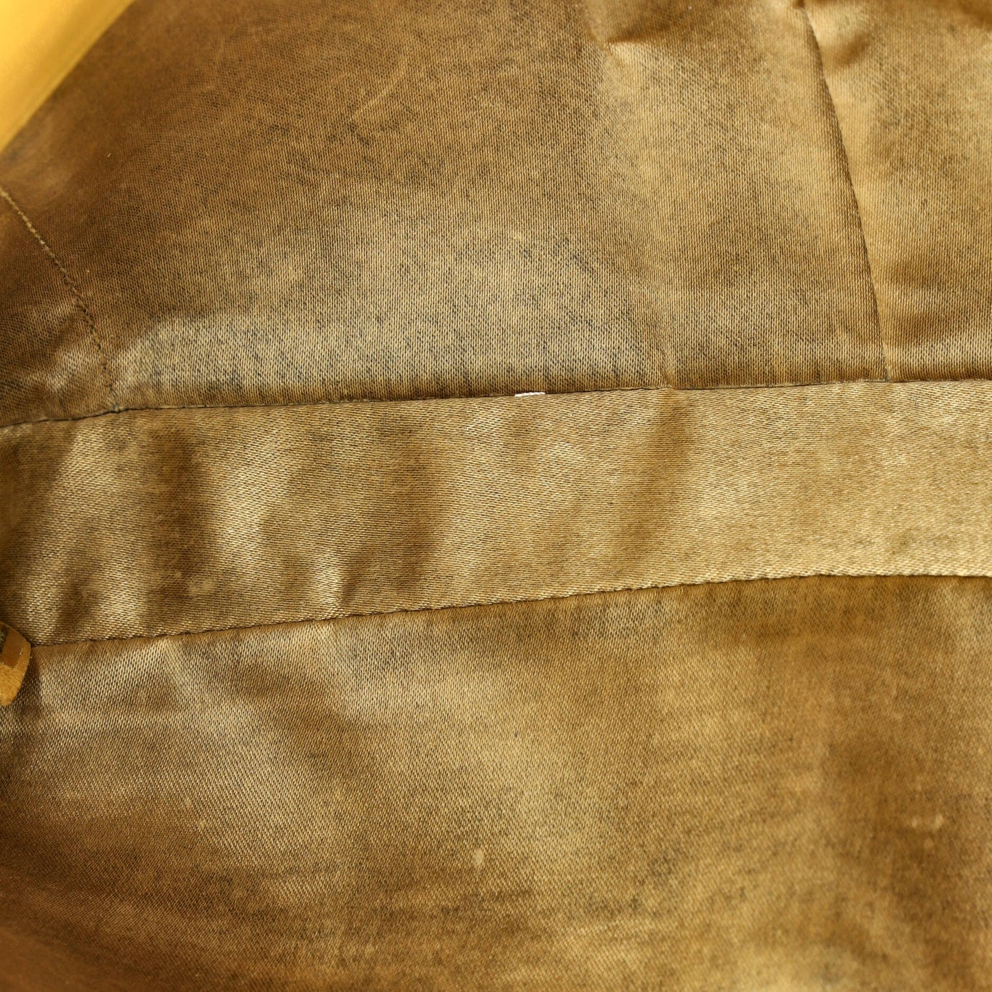 シャネル チョコレートバー フラップバッグ キルティング ラムスキン イーストウエスト