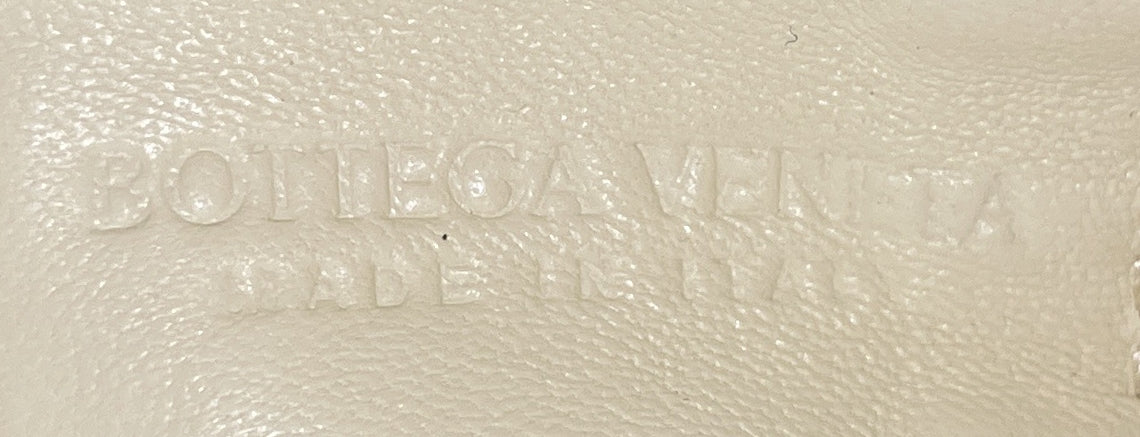 ボッテガ ヴェネタ ループ クロスボディ バッグ イントレチャート ナッパ スモール