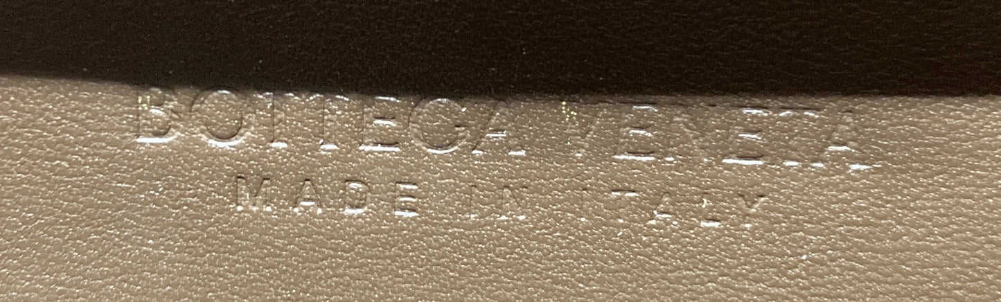 ボッテガ ヴェネタ ボックス ノット クラッチ NM イントレチャート ナッパ スモール