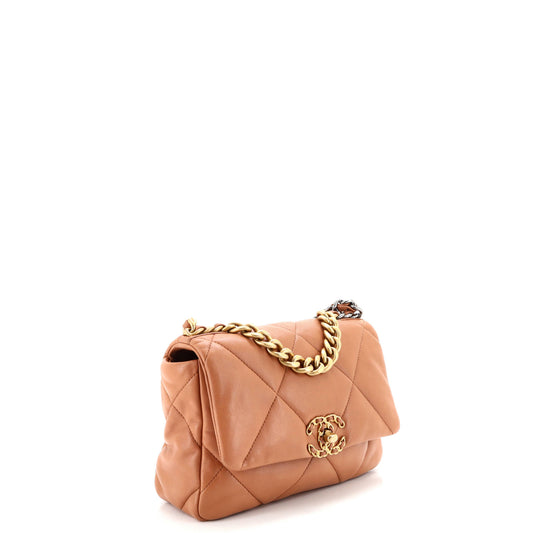 Chanel 19 flap bag in quilted leather, medium