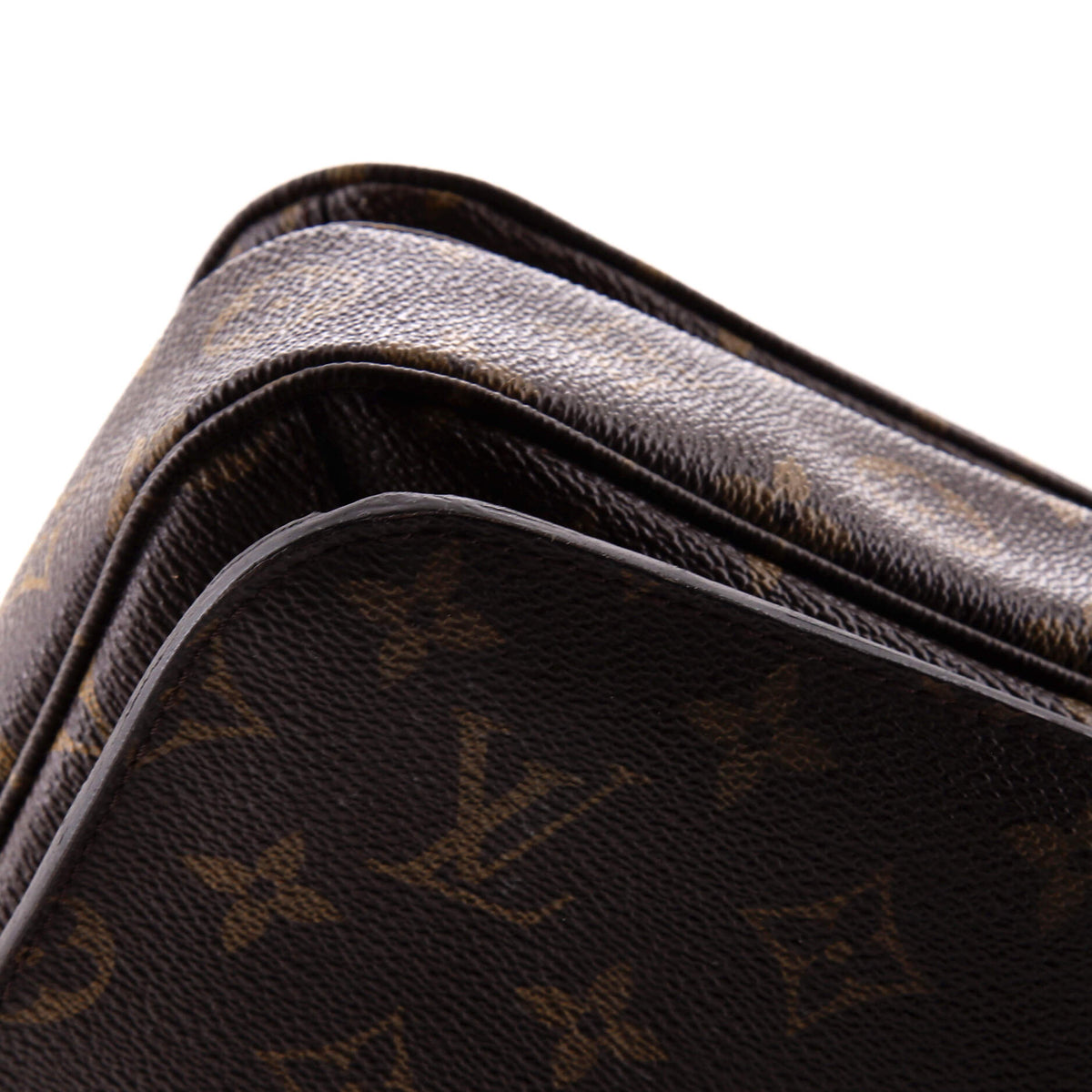 Louis Vuitton Pochette Metis Monogram Canvas