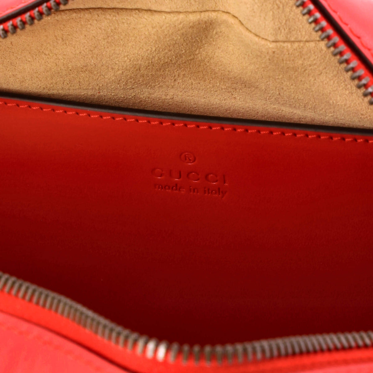 Gucci GG Marmont Shoulder Bag Matelasse Leather Small