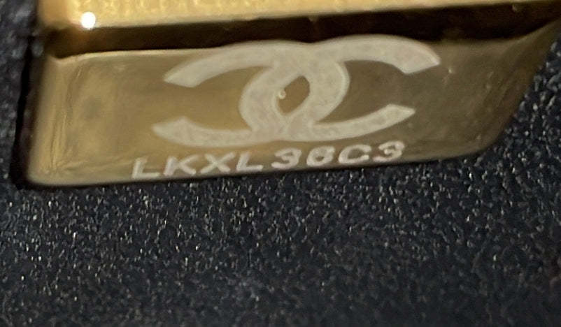 CHANELキャビアスキン ショルダーバッグ