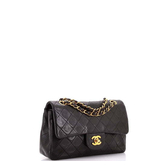 CHANELスモール ラムスキン