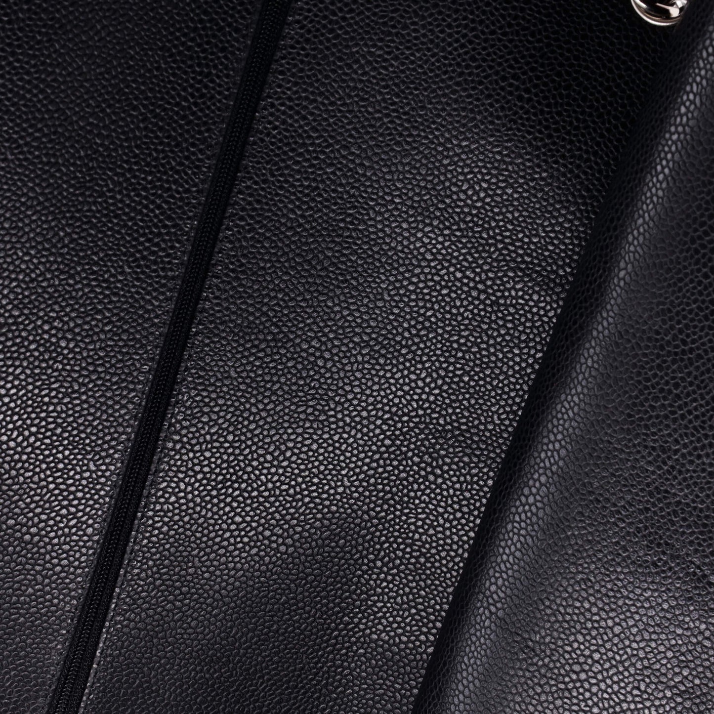 CHANELキャビアスキン未使用同様マキシ