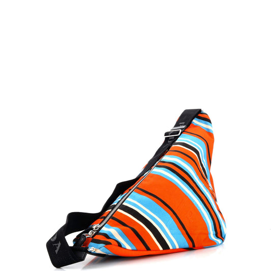 プラダ トライアングルロゴ ジップ クロスボディバッグ プリント キャンバス ラージ