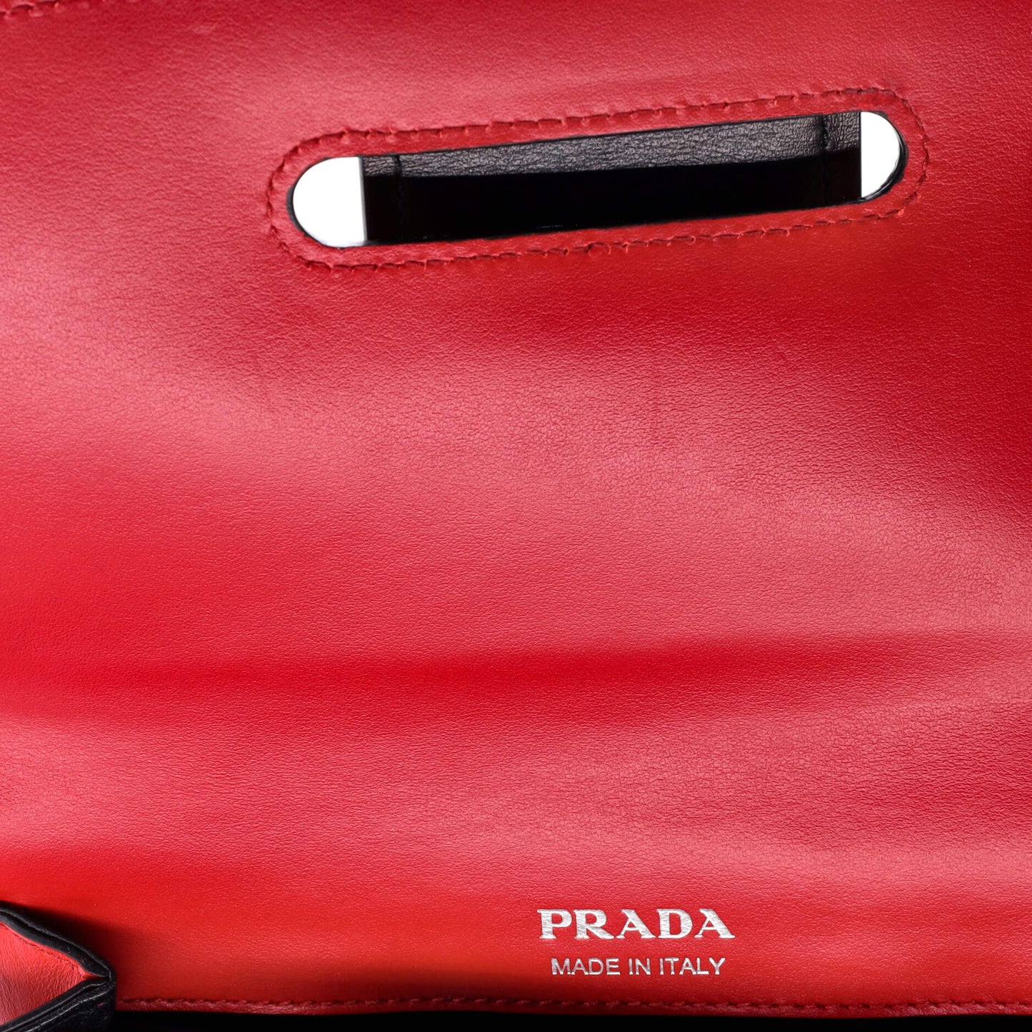 プラダ シドニー ショルダーバッグ シティカーフ ミディアム