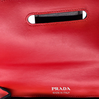 プラダ シドニー ショルダーバッグ シティカーフ ミディアム