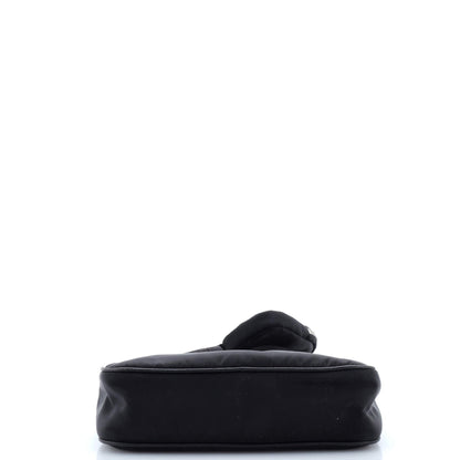 Prada Re-Edition 2005 Shoulder Bag Tessuto Small