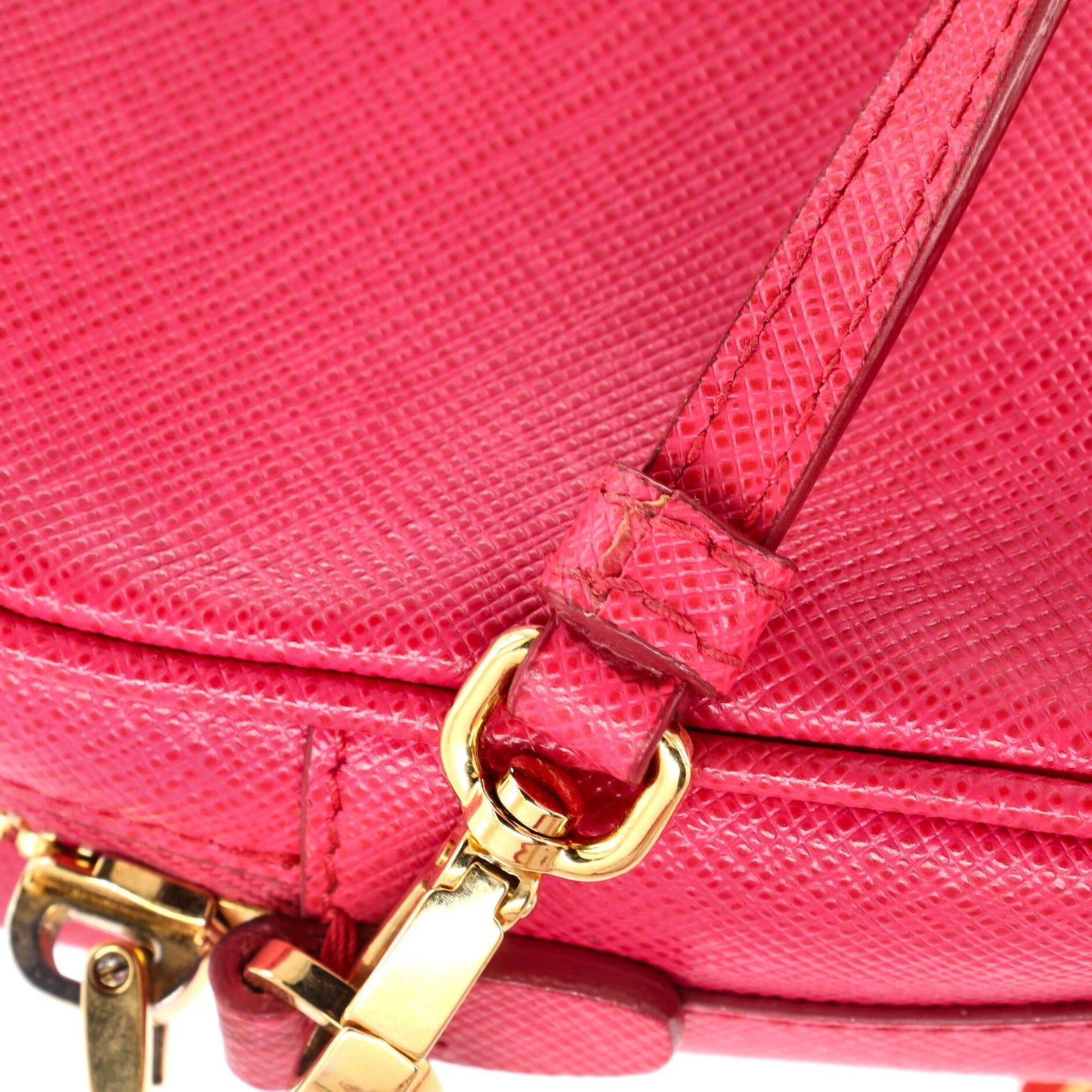 プラダ モノクローム カメラバッグ サフィアーノレザー スモール