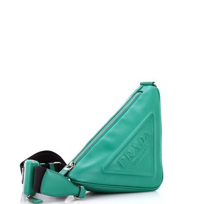 プラダ トライアングルロゴ ジップチェーン クロスボディバッグ エンボスレザー スモール