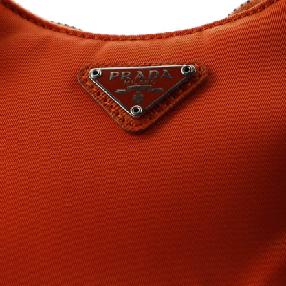 プラダ リ・エディション ショルダーバッグ テッスート ミニ