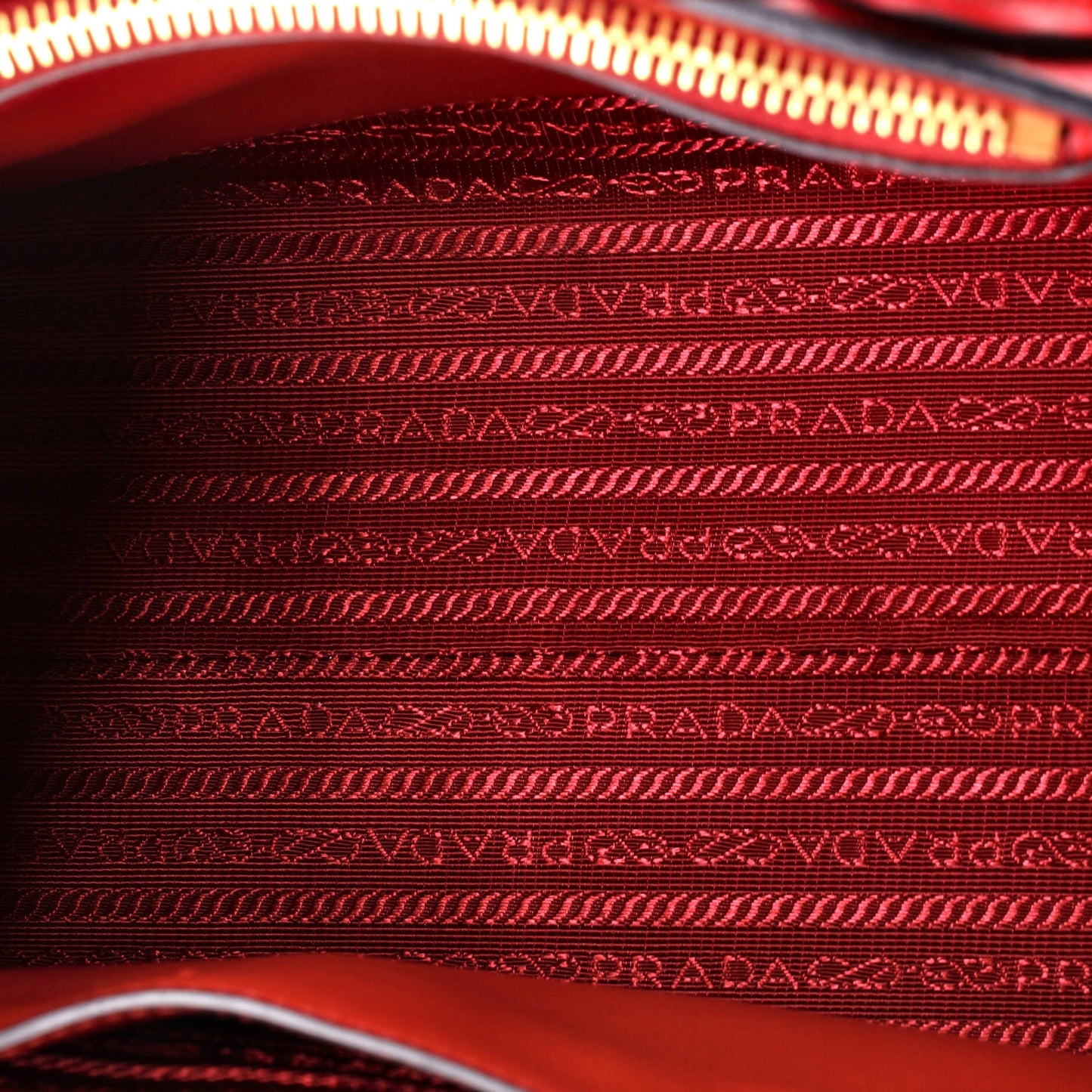 プラダ モノクローム トートバッグ サフィアーノ シティカーフ スモール