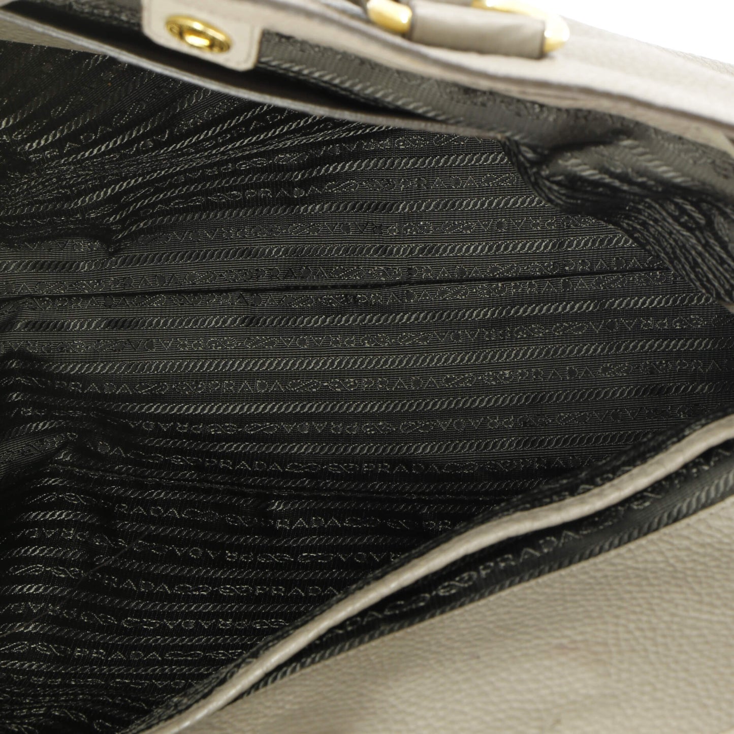 プラダ コンバーチブル ショッパー トート ヴィッテロ ダイノ L