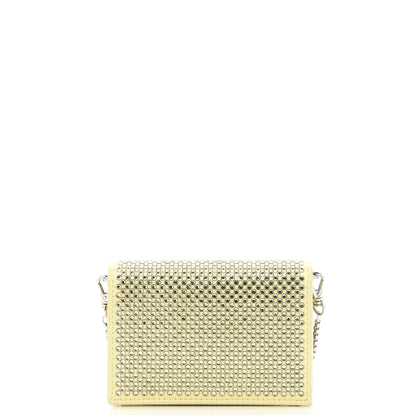 プラダ フラップ カードホルダー（チェーン付き、サテン、クリスタル付き）