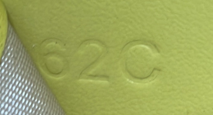 プラダ フラップ カードホルダー（チェーン付き、サテン、クリスタル付き）