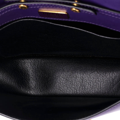 プラダ カイエ チェーンクラッチ シティ カーフ＆サフィアーノ