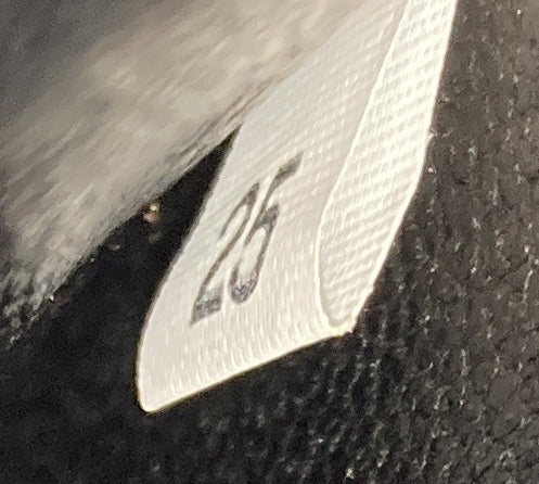 プラダ カイエ チェーンクラッチ シティ カーフ＆サフィアーノ