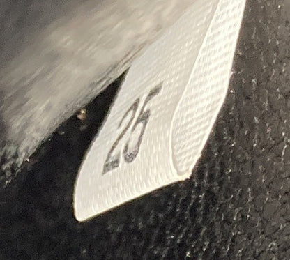 プラダ カイエ チェーンクラッチ シティ カーフ＆サフィアーノ