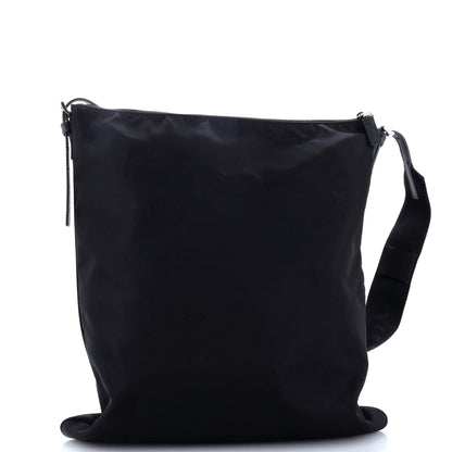 プラダ トライアングルロゴプレート フラットメッセンジャー テスート ミディアム