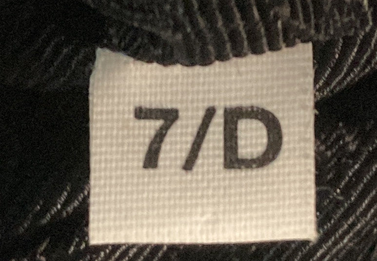 プラダ エンブレム フラップバッグ サフィアーノレザー スモール