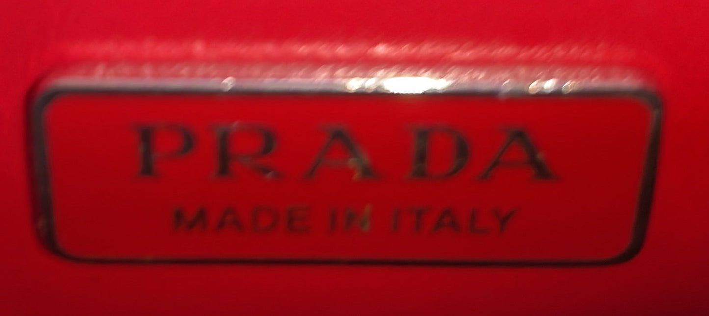 プラダ コンバーチブルトート ブラッシュドレザー スモール