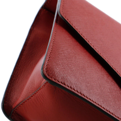 プラダ フリップロック チェーンショルダーバッグ サフィアーノレザー スモール