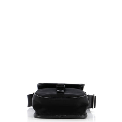 プラダ ロゴ フラップ メッセンジャー テッソ ミニ