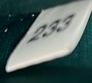 プラダ チェーンウォレット クロスボディ サフィアーノレザー