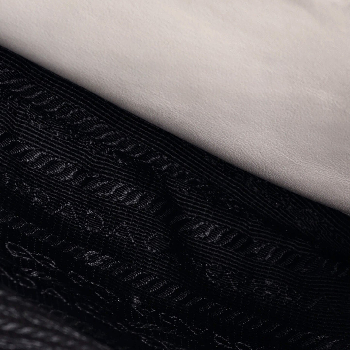 プラダ クレオ ショルダーバッグ スパッツォラート レザー ラージ