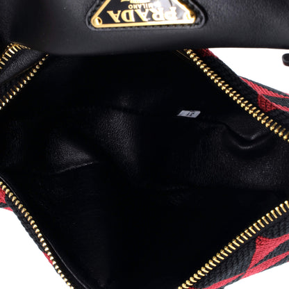 プラダ ダブルシンボル トライアングルバッグ レザー＆ジャカード ミニ