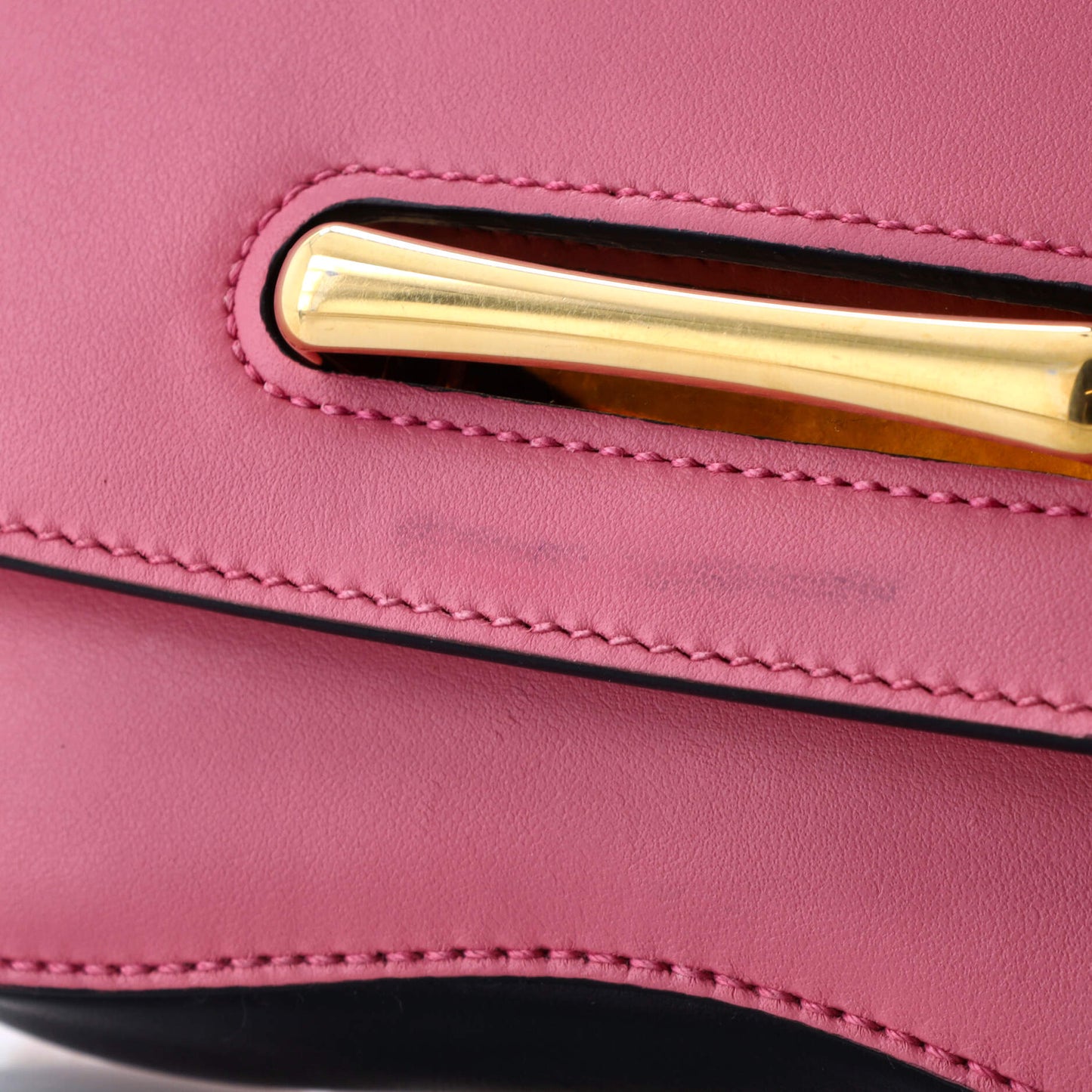 プラダ シドニー ベルトバッグ シティカーフ