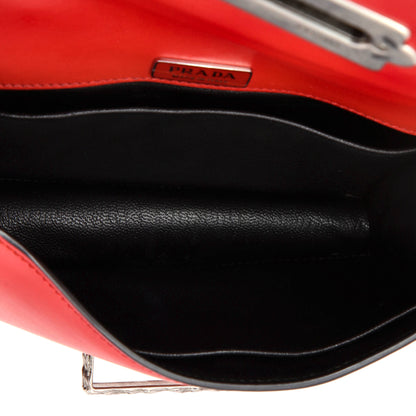 プラダ カイエ チェーン クロスボディバッグ シティ カーフ＆サフィアーノ スモール