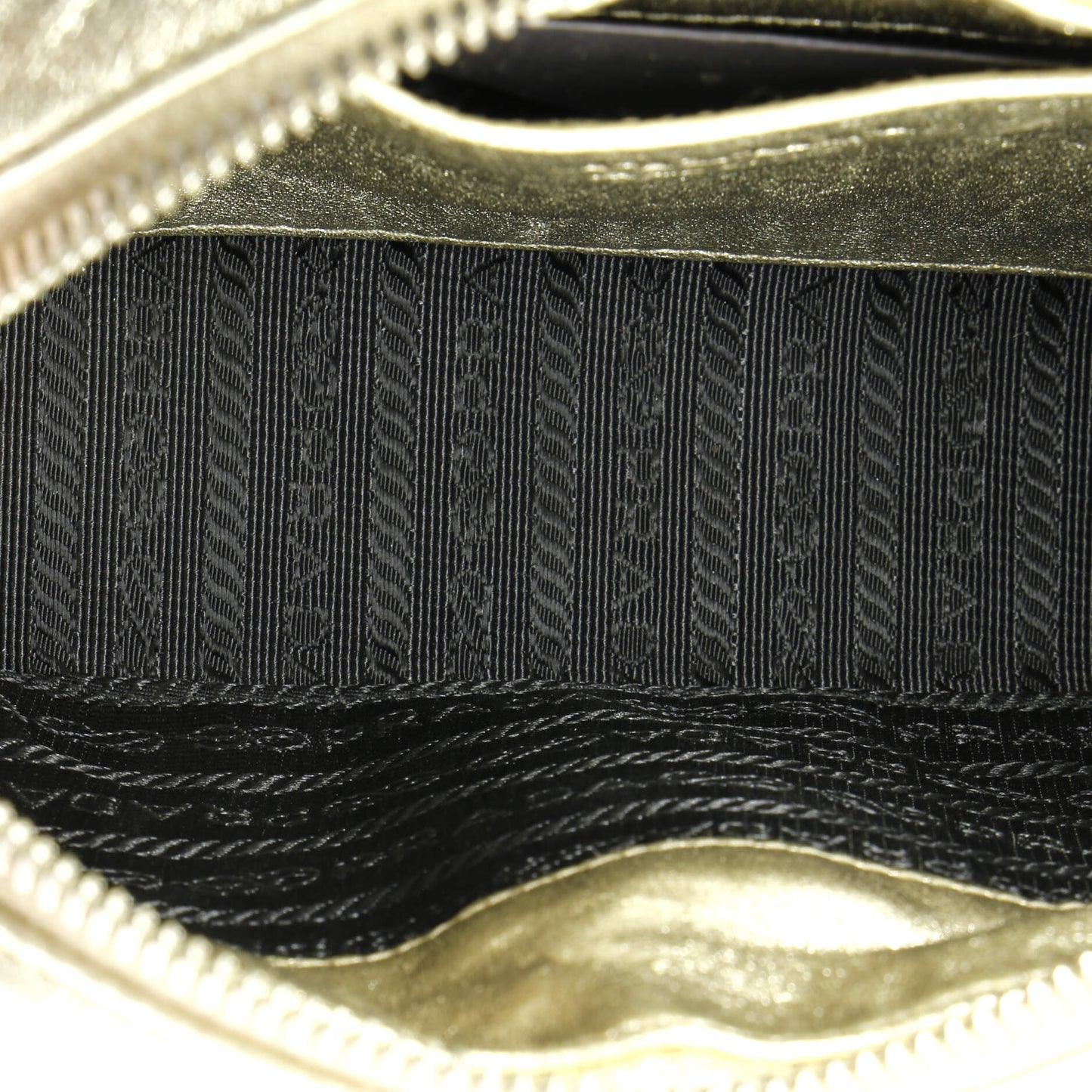 プラダ カメラバッグ ダイアグラム キルティングレザー ミニ