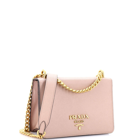 プラダ チェーンフラップバッグ サフィアーノレザー スモール