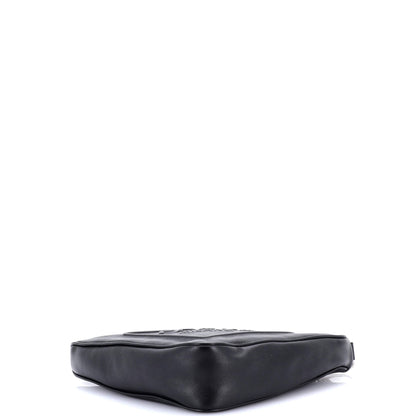 プラダ トライアングル ロゴ リストレット ポーチ エンボス レザー