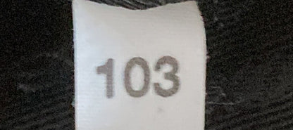 プラダ トライアングル ロゴ リストレット ポーチ エンボス レザー