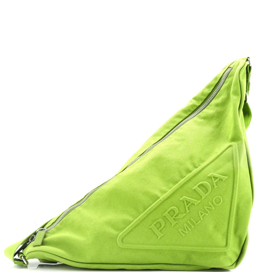 プラダ トライアングルロゴ ジップ クロスボディバッグ エンボス加工 キャンバス ラージ