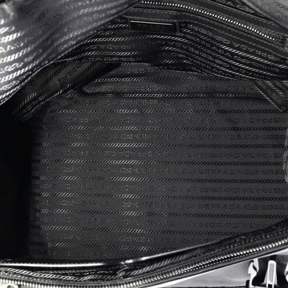 プラダ ダブルバックル フラップ メッセンジャーバッグ テスート ラージ