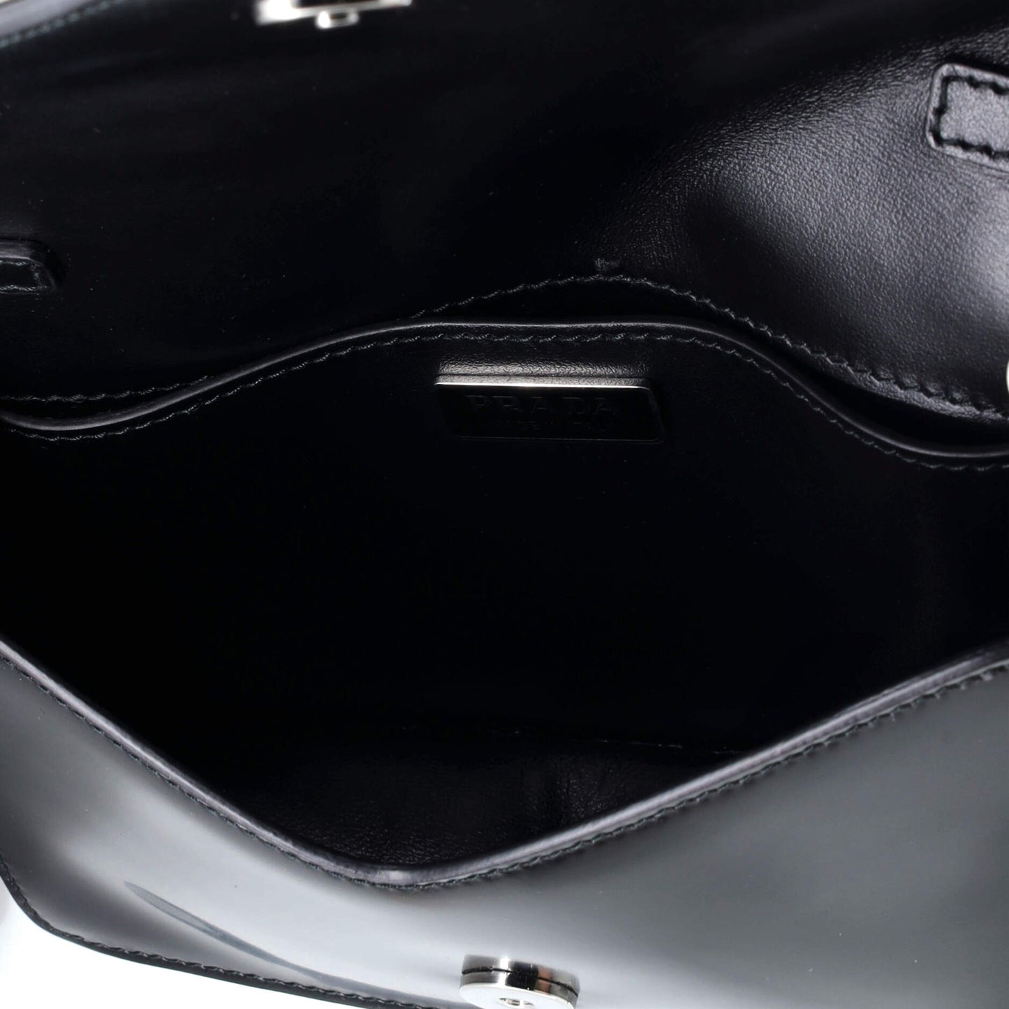 プラダ マキシ トライアングル ロゴ チェーン フラップバッグ ブラッシュドレザー スモール