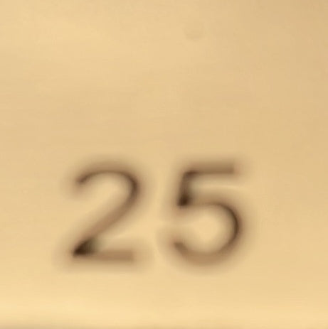 プラダ エチケット フラップバッグ スタッズ付き グレースカーフスキン スモール