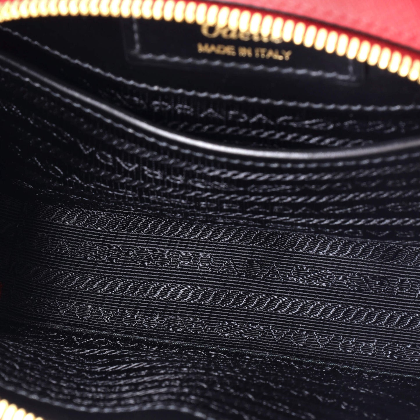 プラダ オデット トップハンドルバッグ サフィアーノレザー スモール