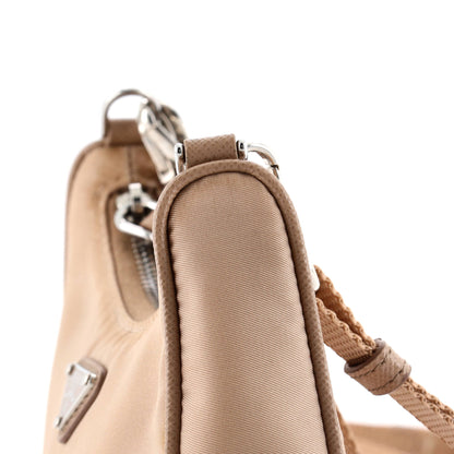 プラダ リ・エディション ショルダーバッグ テッスート ミニ