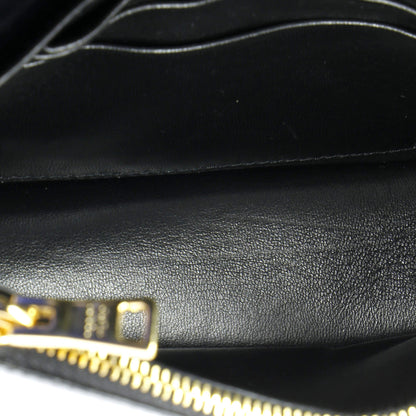 プラダ トライアングルロゴ エンベロープチェーン クロスボディバッグ レザー