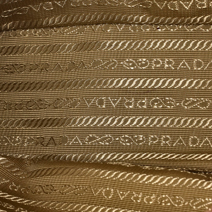 プラダ ラックス オープントート サフィアーノレザー ミディアム