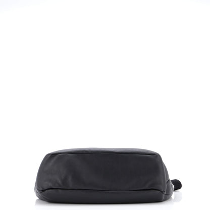 プラダ リ・エディション ジップ メッセンジャーバッグ レザー ラージ