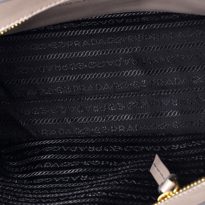 プラダ コンバーチブルトートバッグ サフィアーノ ソフトカーフスキン スモール